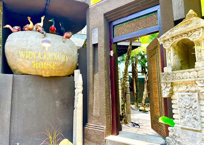 Widya Luxury House ホームステイ ウブド